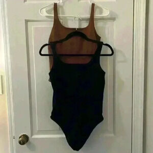 OQQ Women’s Sexy Ribbed Sleeveless Body Suit Sz L brown and black